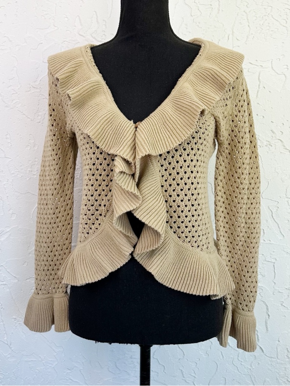 Vintage y2k Tan Crochet Ruffle One Button Cardigan Sweater Fairycore Size Medium